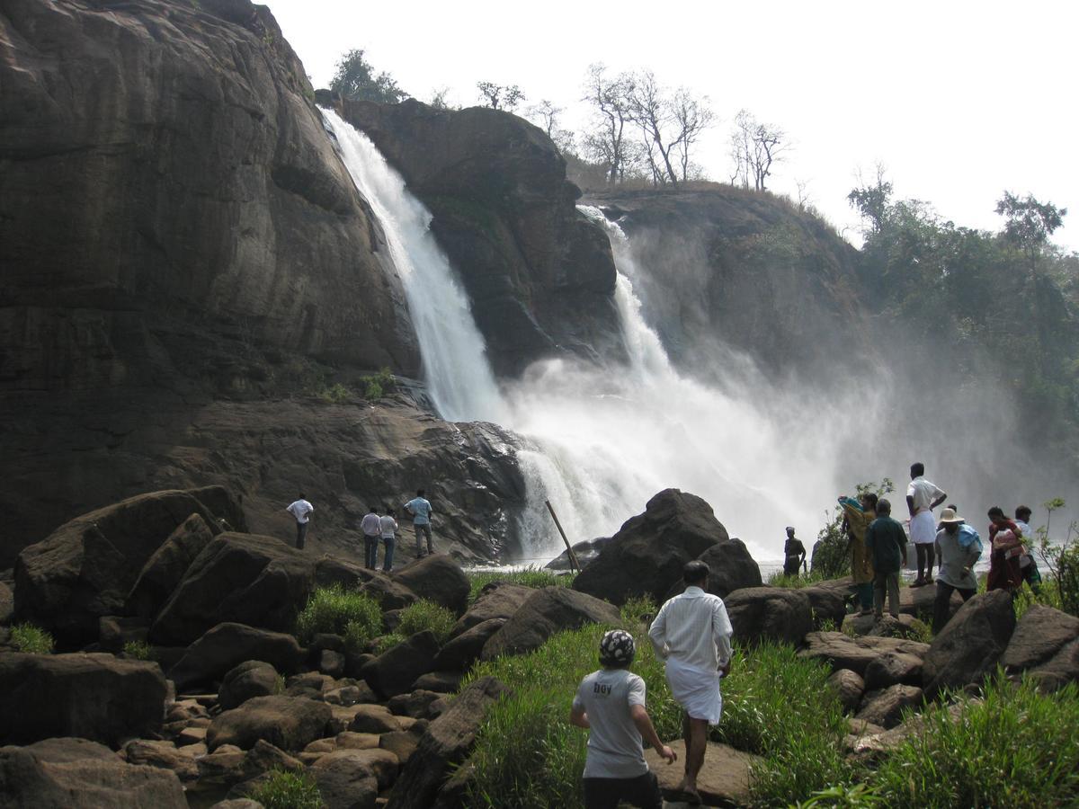 Magic Land Resorts Athirapally Irinjalakuda Luaran gambar